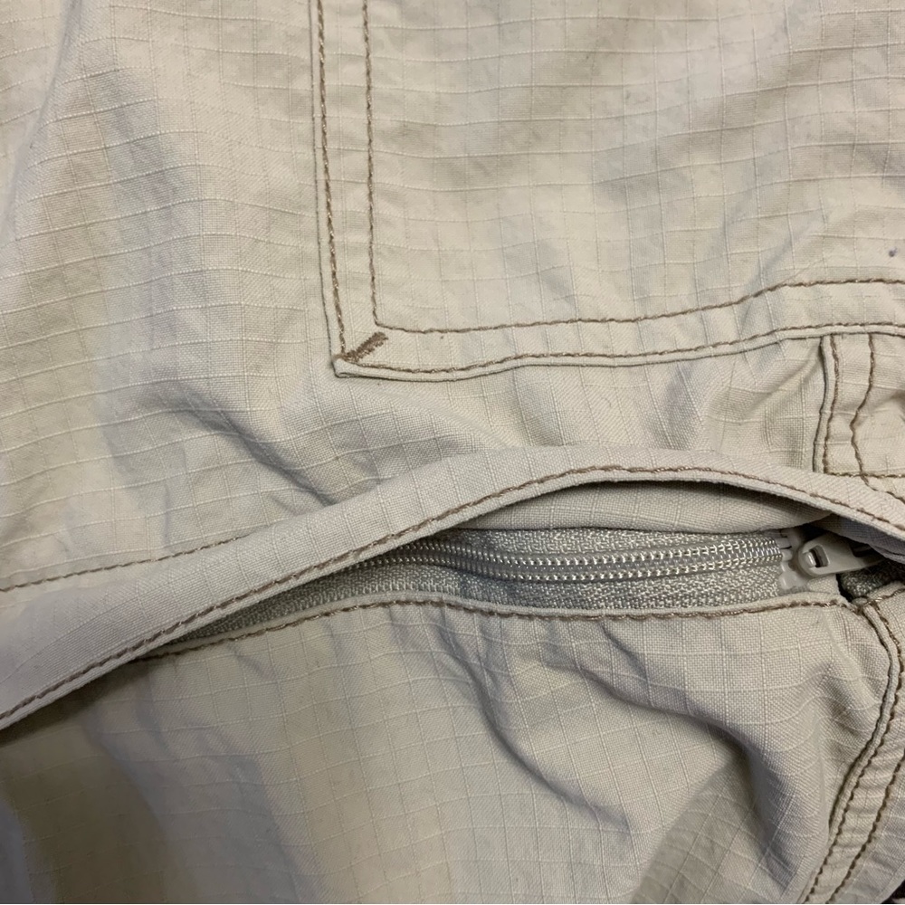 LL Bean kids khaki zip off convertible hiking pants shorts boys size 10 - Picture 4 of 7